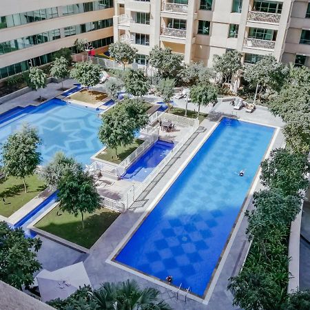 Nasma Luxury Stays - Fancy Apartment With Balcony Near Burj Khalifa ドバイ エクステリア 写真
