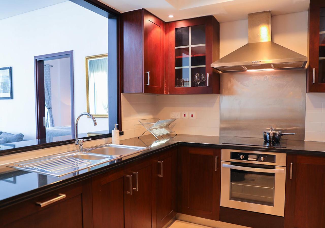 Nasma Luxury Stays - Fancy Apartment With Balcony Near Burj Khalifa ドバイ エクステリア 写真