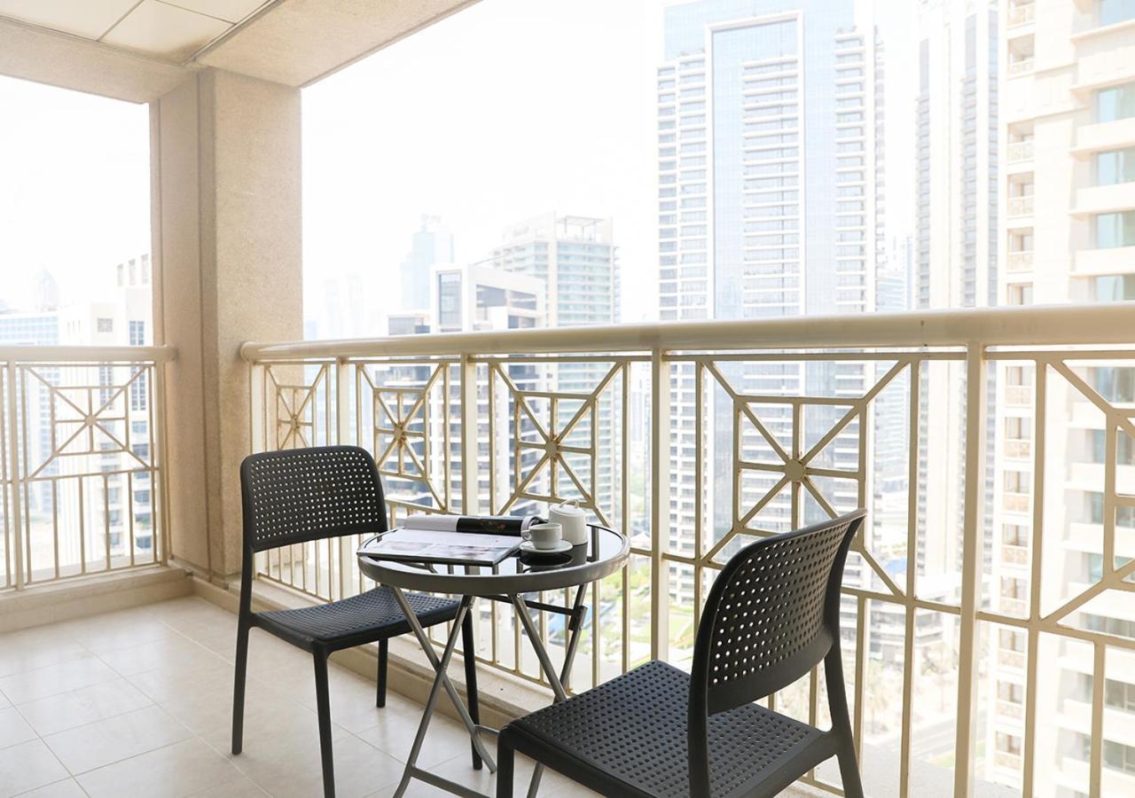 Nasma Luxury Stays - Fancy Apartment With Balcony Near Burj Khalifa ドバイ エクステリア 写真