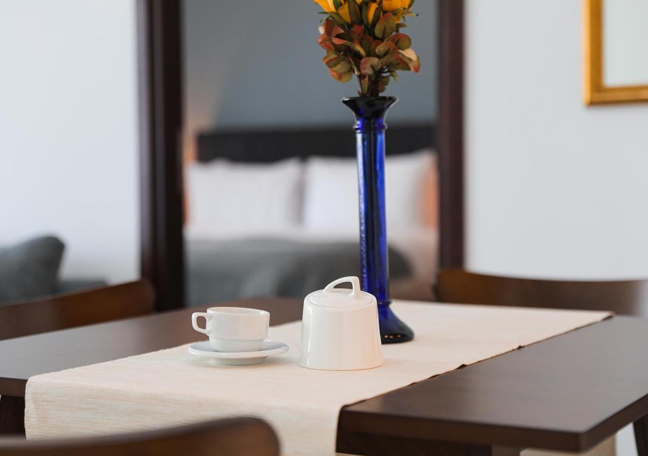 Nasma Luxury Stays - Fancy Apartment With Balcony Near Burj Khalifa ドバイ エクステリア 写真