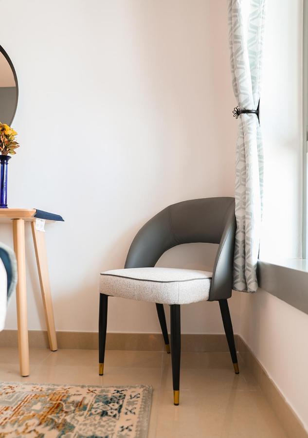 Nasma Luxury Stays - Fancy Apartment With Balcony Near Burj Khalifa ドバイ エクステリア 写真